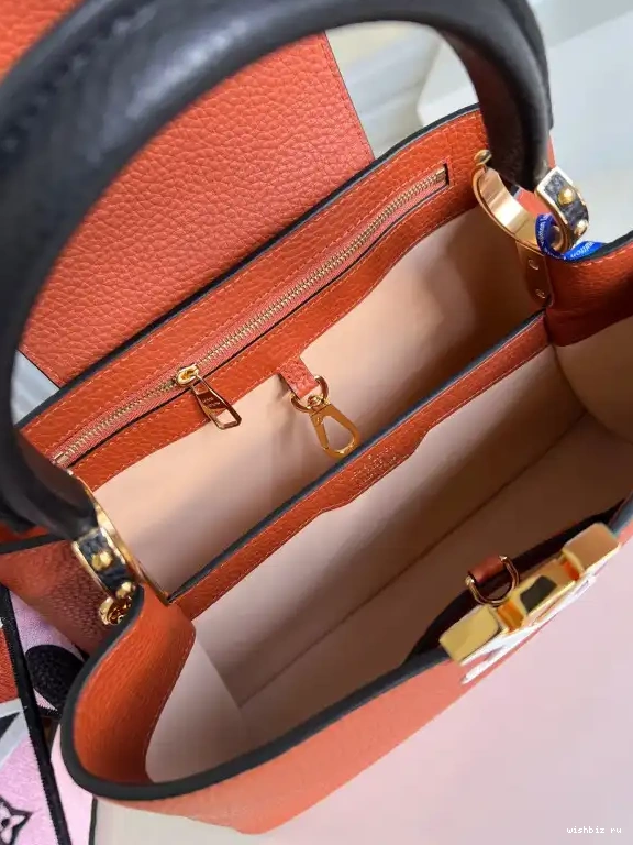 WIS CAPUCINES LOUIS VUITTON MM 0701